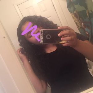 Meet your Posher, Kiana